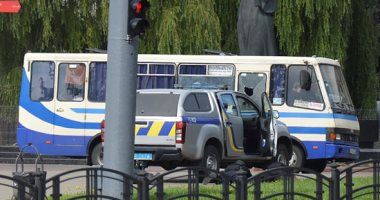 النيابة الأوكرانية: المسلح مختطف الحافلة يهدد بتفجير قنبلة فى مكان آخر