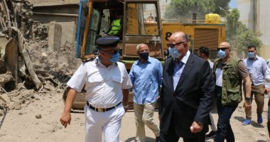 محافظ القاهرة يتابع إزالة منطقة الطيبى تمهيدا لإنشاء "روضة السيدة 2"