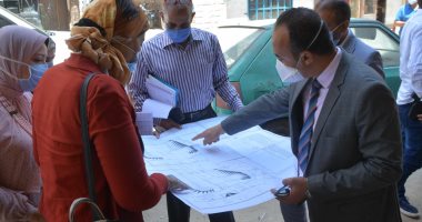 نائب محافظ المنيا يراجع تراخيص البناء بمنطقتى دماريس وحى وسط "صور"