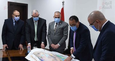 رئيس الوزراء يتابع ملفات استصلاح الأراضى فى سيناء وجهود توفير المياه.. صور