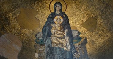 كنيسة الروم الأرثوذكس تحتفل بعيد السيدة العذراء بعد صيام 15 يوما