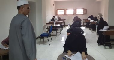 أوقاف السويس: امتحانات الفرقة الثانية بمركز إعداد المحفظين في مسجد بدر.. صور