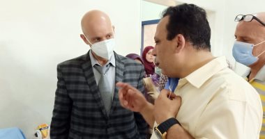 وكيل "صحة الشرقية" يزور مديرة التمريض المحتجزة بمنيا القمح المركزى.. صور