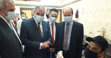 رئيس جامعة الأزهر يثمن جهود أطباء مستشفى الحسين ويطمئن على الخدمات للمرضى