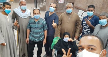شفاء 13 حالة من كورونا وخروجهم من مستشفى الأقصر العام
