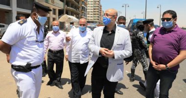 محافظ بني سويف يتفقد الشوارع ويتابع التزام المواطنين بقرارات مجلس الوزراء