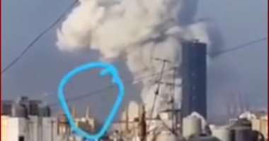 تداول فيديو يظهر إلقاء قنبلة على مرفأ بيروت قبل الانفجار الضخم
