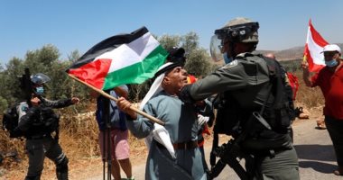 مواجهات بين الاحتلال الإسرائيلى ومتظاهرين ضد خطط الاستيطان برام الله
