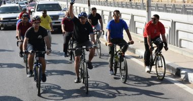 وزير الرياضة يشارك 500 شاب فى ماراثون دراجات تحت شعار "رياضتك مناعتك"