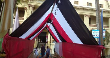 علم مصر يزين لجنة الانتخابات بمدرسة الشهيد أحمد السرسى بالمنوفية