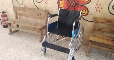 صور.. مقاعد لذوى الإعاقة وكبار السن في لجان انتخابات الشيوخ ببنى سويف 