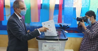 فيديو وصور.. وزير الاتصالات يدعو المواطنين للمشاركة بانتخابات مجلس الشيوخ