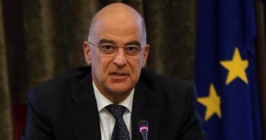 وزير الخارجية اليوناني يعرب عن رضا بلاده بشأن رفع حظر مبيعات الأسلحة لقبرص