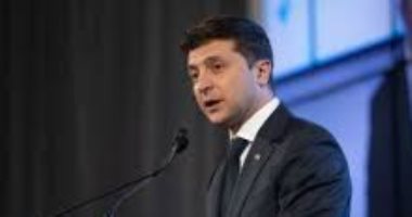 الرئيس الأوكرانى يطالب مواطنيه بعدم السفر إلى بيلاروسيا لاضطراب الأوضاع بها