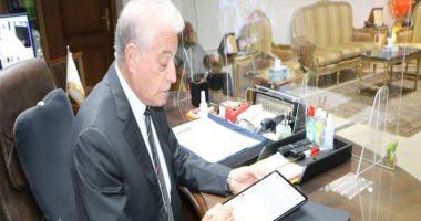 محافظ جنوب سيناء يعتمد توقيعه إلكترونيا للحد من استخدام النظام الورقى
