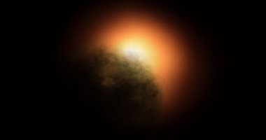 ناسا تكتشف حقيقة خفوت النجم العملاق Betelgeuse.. اعرف التفاصيل