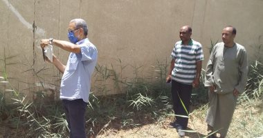 صور.. رئيس مدينة الزينية يشكل لجنة لمتابعة أزمة ارتفاع منسوب المياه الجوفية