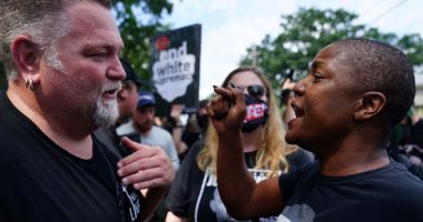 اشتباكات بين متظاهرين سود وأعضاء المنظمات اليمينية بولاية جورجيا الأمريكية