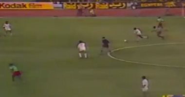 مجدى عبد الغنى يستعرض مهاراته أثناء مراوغته نجوم الكاميرون.. فيديو