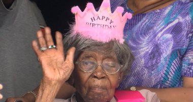 أكبر معمرة أمريكية تحتفل بعيد ميلادها الـ116 وسط 200 من أبناء الأحفاد.. فيديو وصور