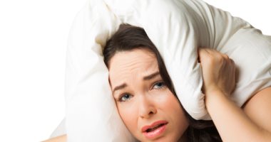 دراسة كندية: قلة النوم تؤدى إلى الإصابة بالاكتئاب لدى المراهقين