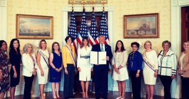 ميلانيا ترامب تحتفل بالذكرى الـ100 لإقرار حق تصويت المرأة فى انتخابات أمريكا