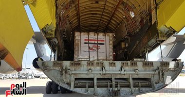 مصر ترسل طائرة مساعدات إغاثية وغذائية للشعب اللبنانى..صور