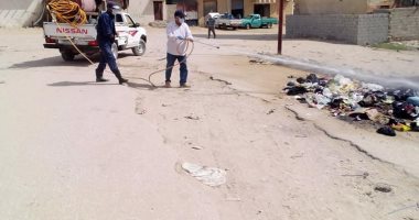وحدة مكافحة ناقلات الأمراض تنفذ موجة رش وتعقيم لأحياء بمدينة العريش