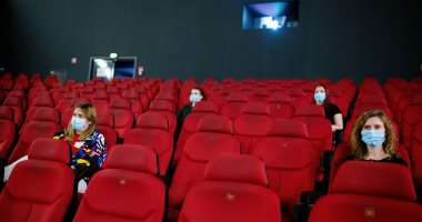 إجراءات بريطانيا لمواجهة موجة كورونا الثانية لن تؤثر على صناعة السينما