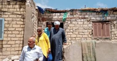 رئيس مدينة الحسينية يعاين منازل الناصرية لبعض الأسر الأولى بالرعاية 