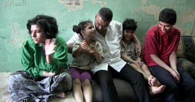 بعد نشر "اليوم السابع" قصته.. سامح لـ"الحياة اليوم": أحتاج دار رعاية لأطفالى
