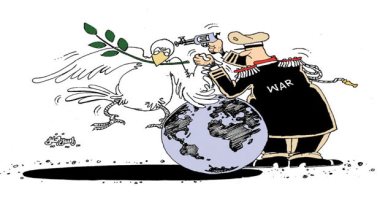 كاريكاتير صحيفة عمانية.. الحرب تقتل السلام بالعالم