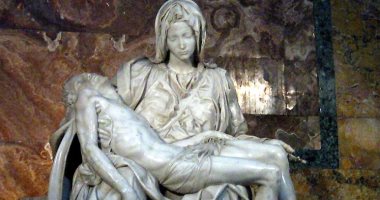 100 منحوتة عالمية.. تمثال "الرحمة" لمايكل أنجلو السيدة العذراء تبكى المسيح