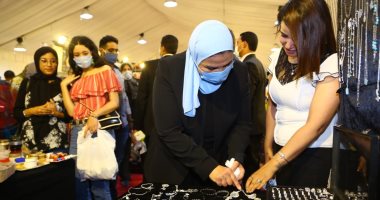 وزيرة التضامن تعلن افتتاح معرض دائم للحرف اليدوية 14 سبتمبر.. صور