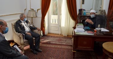 وزير الأوقاف يبحث استعدادات الجامعة المصرية الإسلامية بكازاخستان للعام الجديد