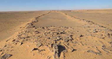 اكتشاف أقدم المصائد الحجرية فى العالم بصحراء النفود السعودية.. صور