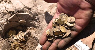 فيديو.. شاهد كنز العملات الذهبية الإسلامية المكتشف فى الأراضى المحتلة