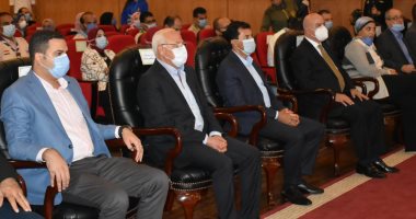 وزير الشباب ومحافظ بورسعيد فى لقاء حوارى مفتوح مع  شباب المحافظة