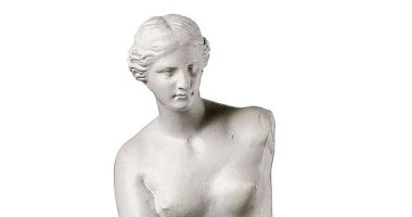 100 منحوتة عالمية.. "فينوس" الجمال الآتى من الأساطير القديمة