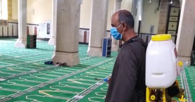 صور.. أعمال تعقيم بـ4 آلاف مسجد بكفر الشيخ استعدادا لأداء صلاة الجمعة