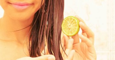 الليمون أفضل وسيلة للحفاظ عى شعرك.. يخلصك من قشرة الرأس ويقوى البصيلات 