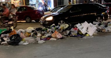 شكوى من تراكم القمامة بشارع أحمد ماهر بمدينة المنصورة بالدقهلية