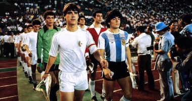 مارادونا وذكريات مباراة الجزائر من 41 سنة: لعبوا جيدا وبكيت بعد خروجى للإصابة