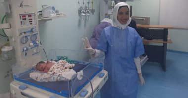 أطباء مستشفى الأقصر العام يجرون ولادة طبيعية لـ4 توائم بنجاح كبير.. صور