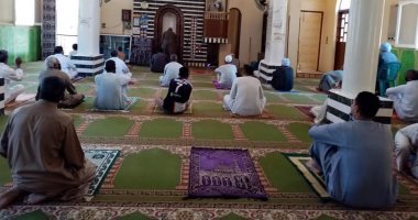 صور.. افتتاح 4 مساجد جديدة بالأقصر وسط إجراءات وقائية خلال صلاة الجمعة