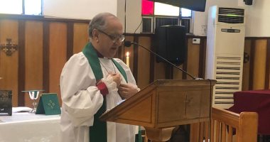 رئيس الأسقفية يوضح 5 خطوات لحل الصراعات داخل الكنيسة بأول قداس أحد باللغة العربية