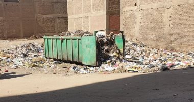 شكوى من انتشار القمامة والأوبئة فى منطقة عمرو بمركز القوصية بأسيوط
