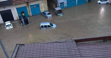 خسائر مادية وغلق عدة من الطرق بالعاصمة الجزائرية بسبب الأمطار غزيرة