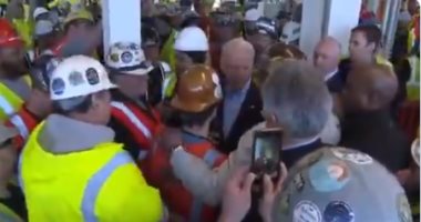 حملة دونالد ترامب الرئاسية تنشر لقطة انفعال جو بايدن على العمال في ميشيجان.. فيديو