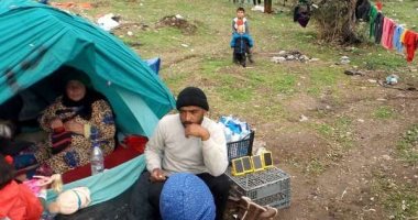آلاف المهاجرين عالقين في جزيرة ليسبوس اليونانية بسبب الحرائق